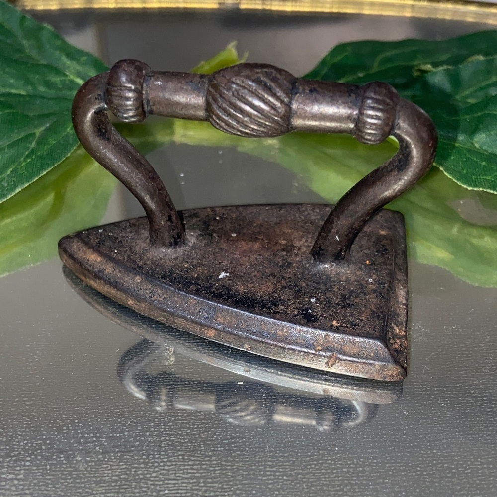 Vintage small Toy Cast Iron Home Accent